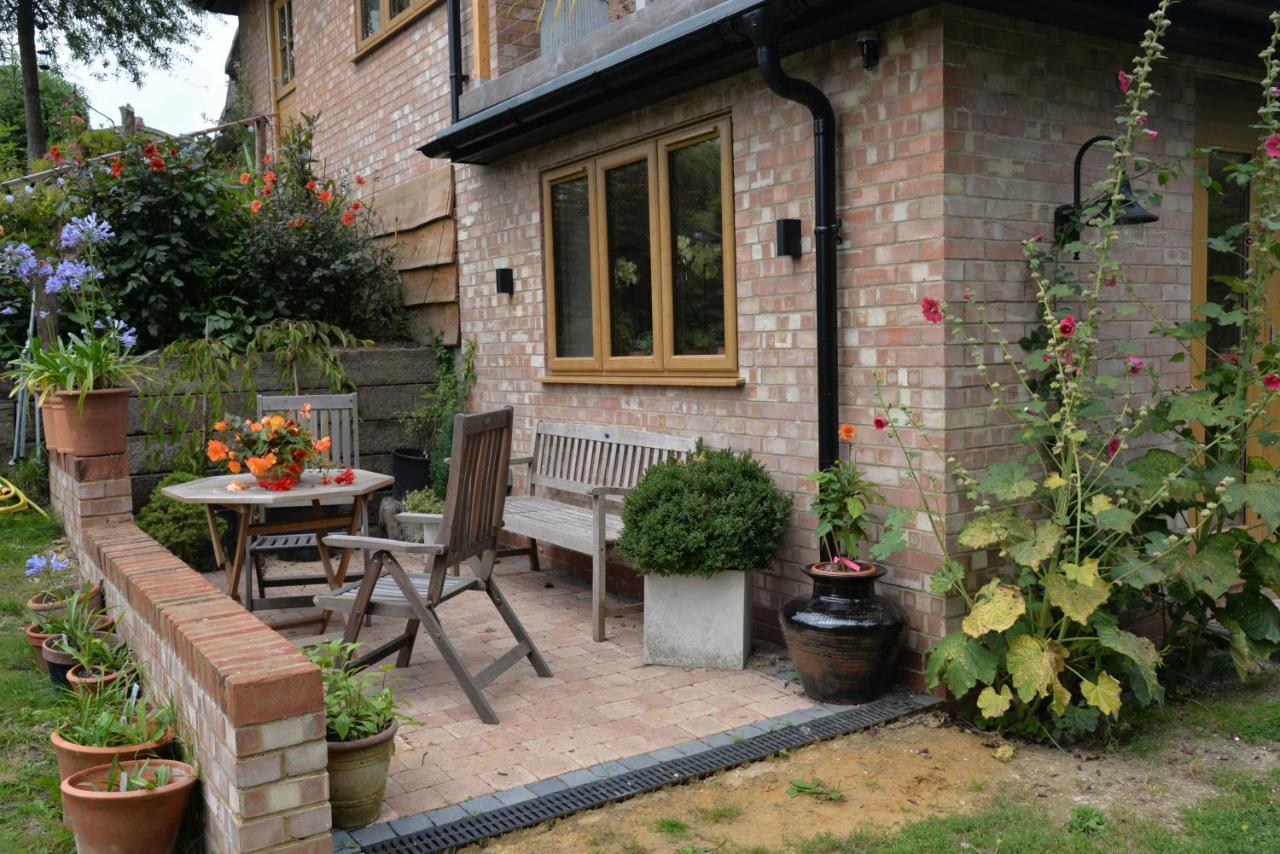 Thatchcombe B&B Уонтейдж Экстерьер фото