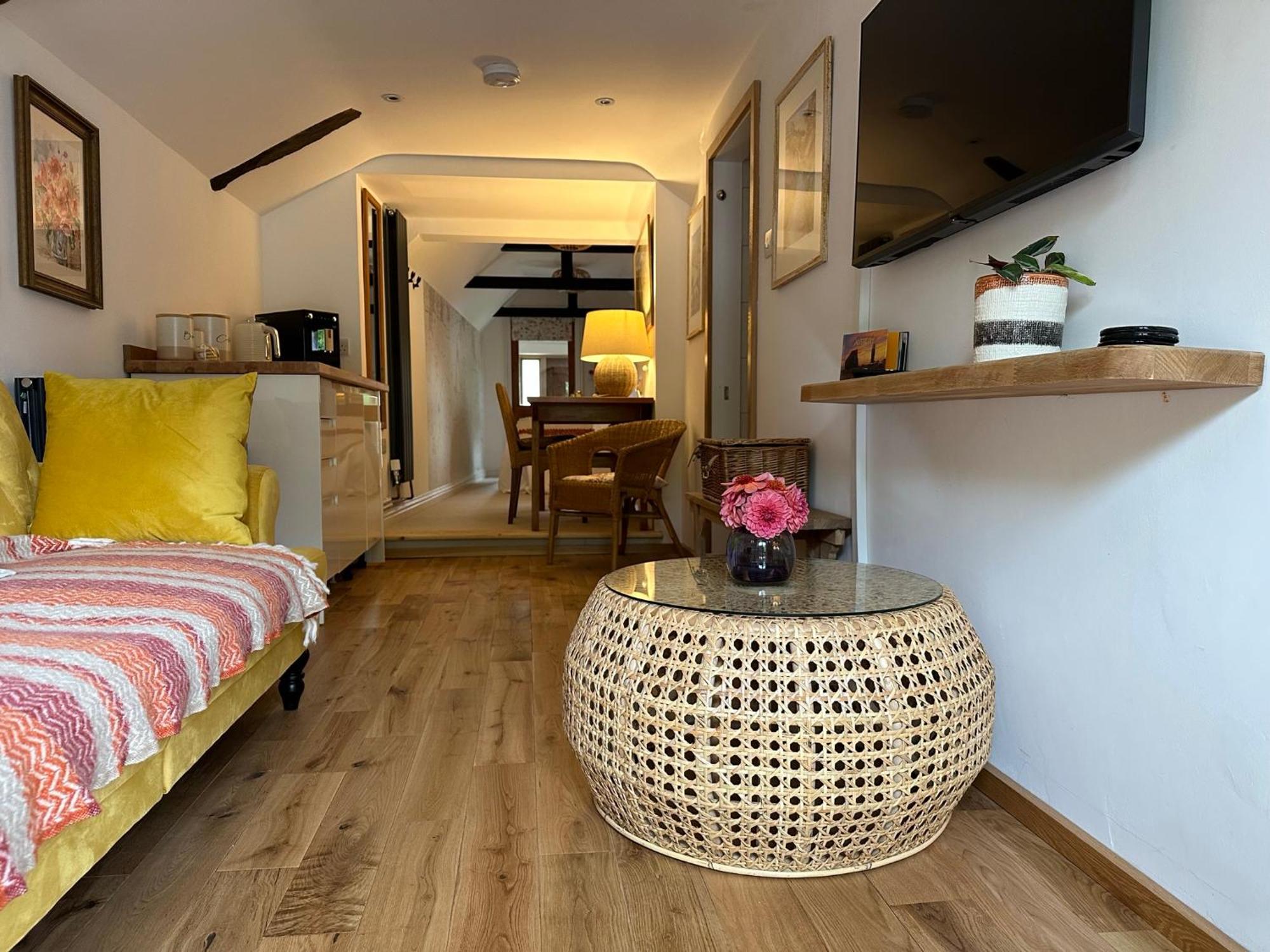 Thatchcombe B&B Уонтейдж Экстерьер фото
