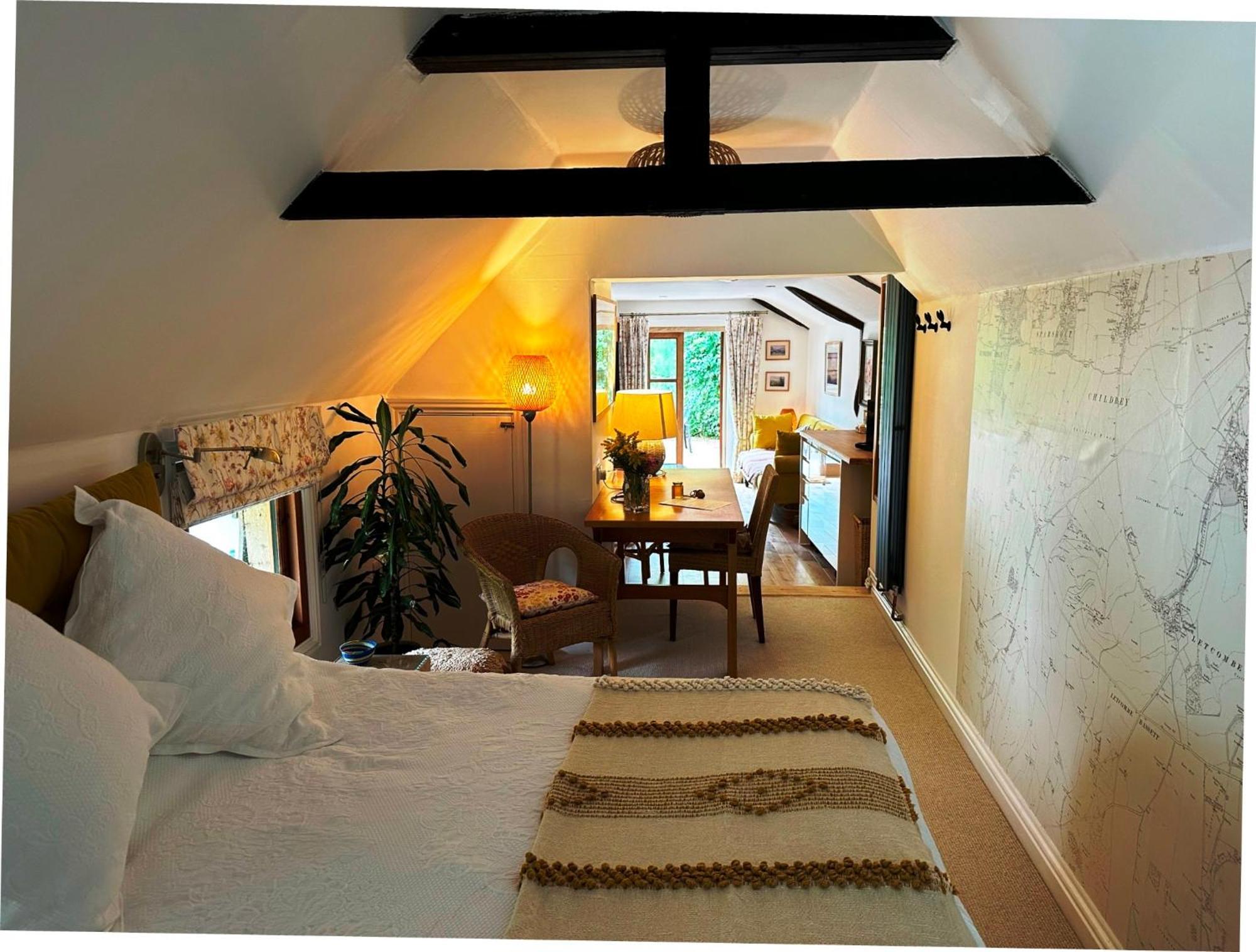 Thatchcombe B&B Уонтейдж Экстерьер фото