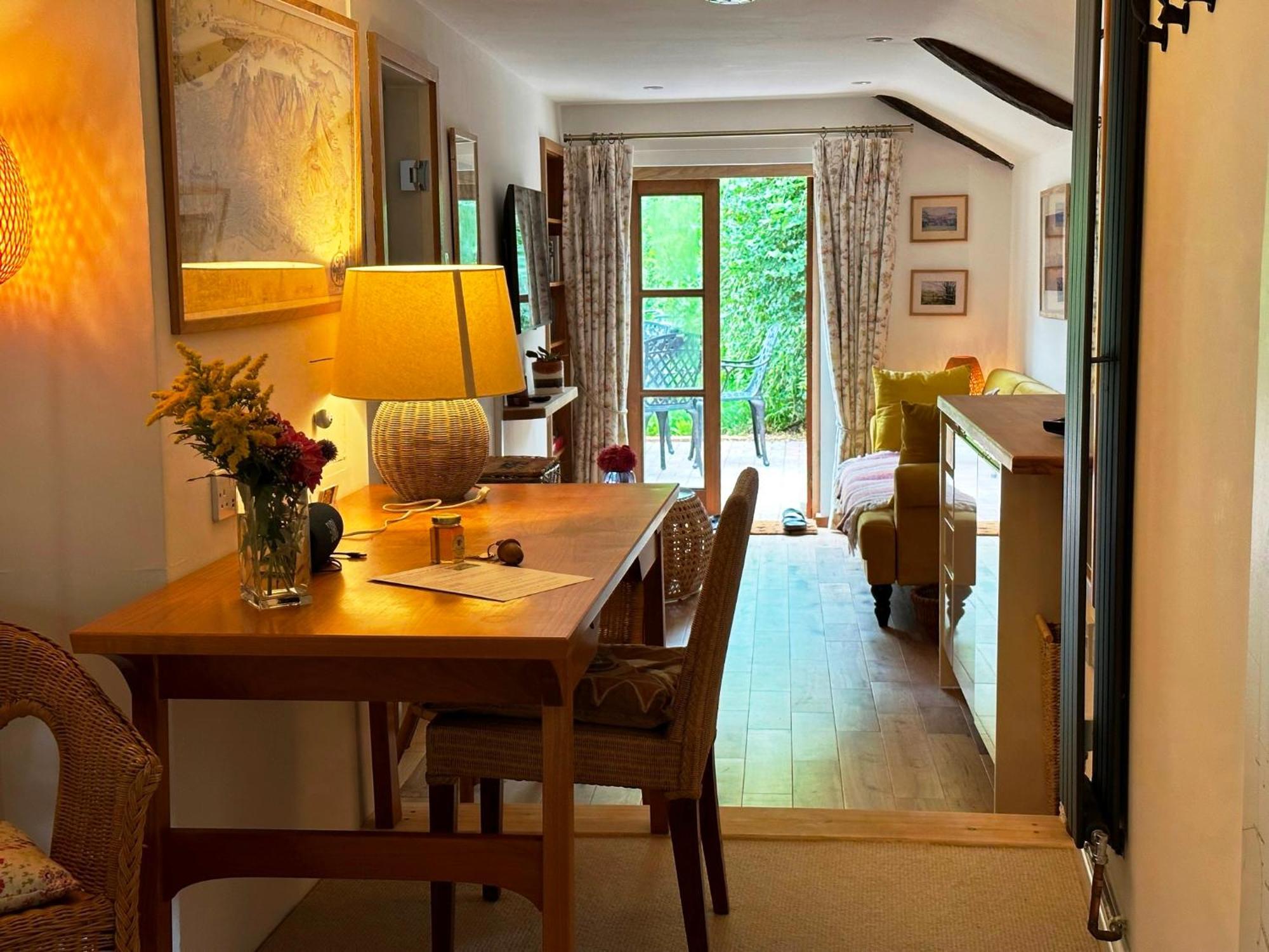 Thatchcombe B&B Уонтейдж Экстерьер фото